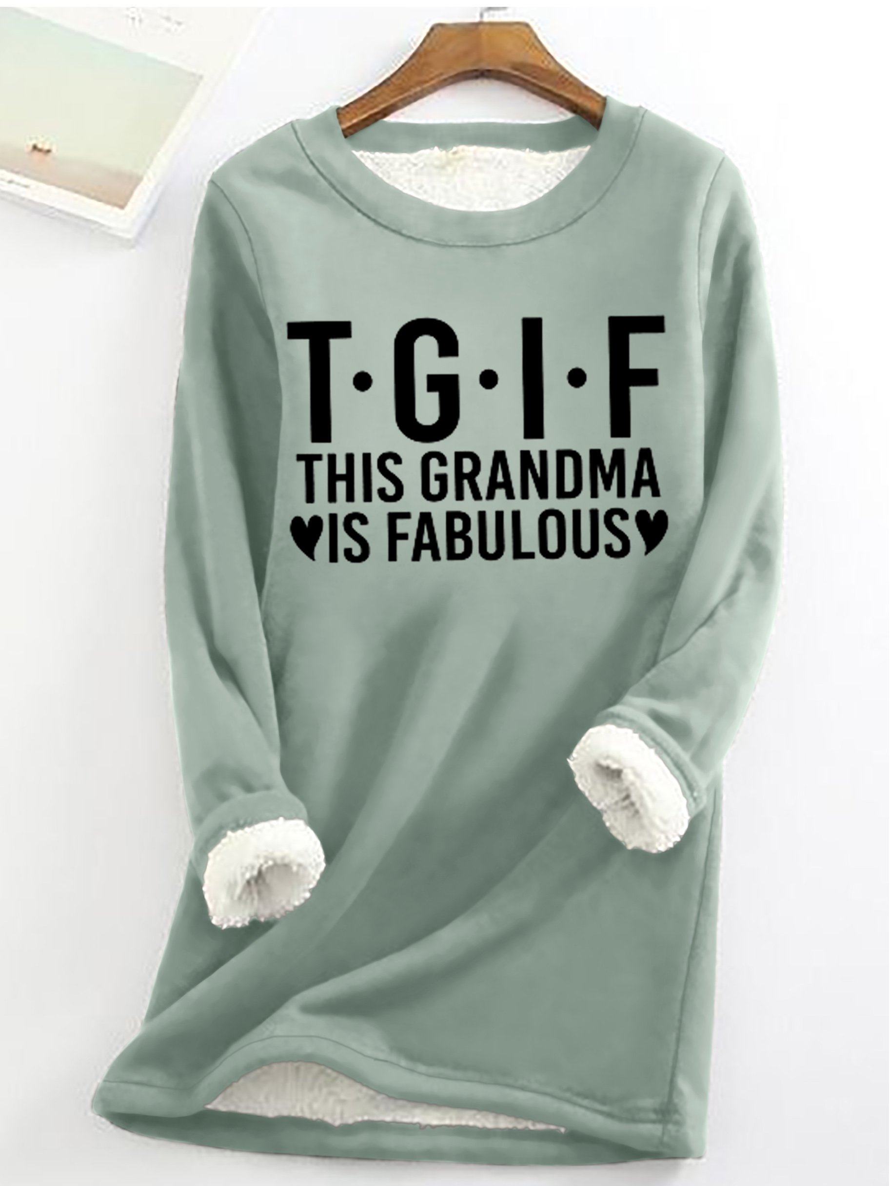 Women‘s Funny Word This Grandma Is Fabulous Simple Loose Crew Neck Text Letters Sweatshirt