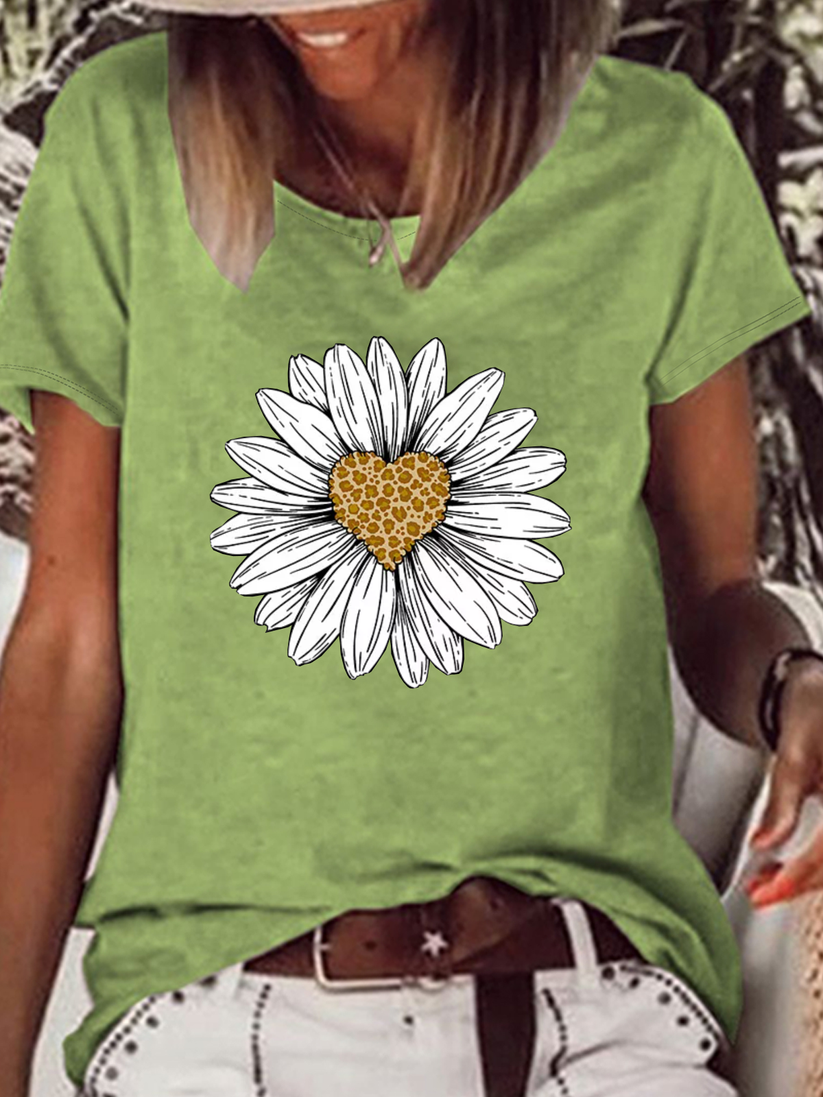 Women's Leopard Print Heart Daisy Graphic Cotton Casual T-Shirt