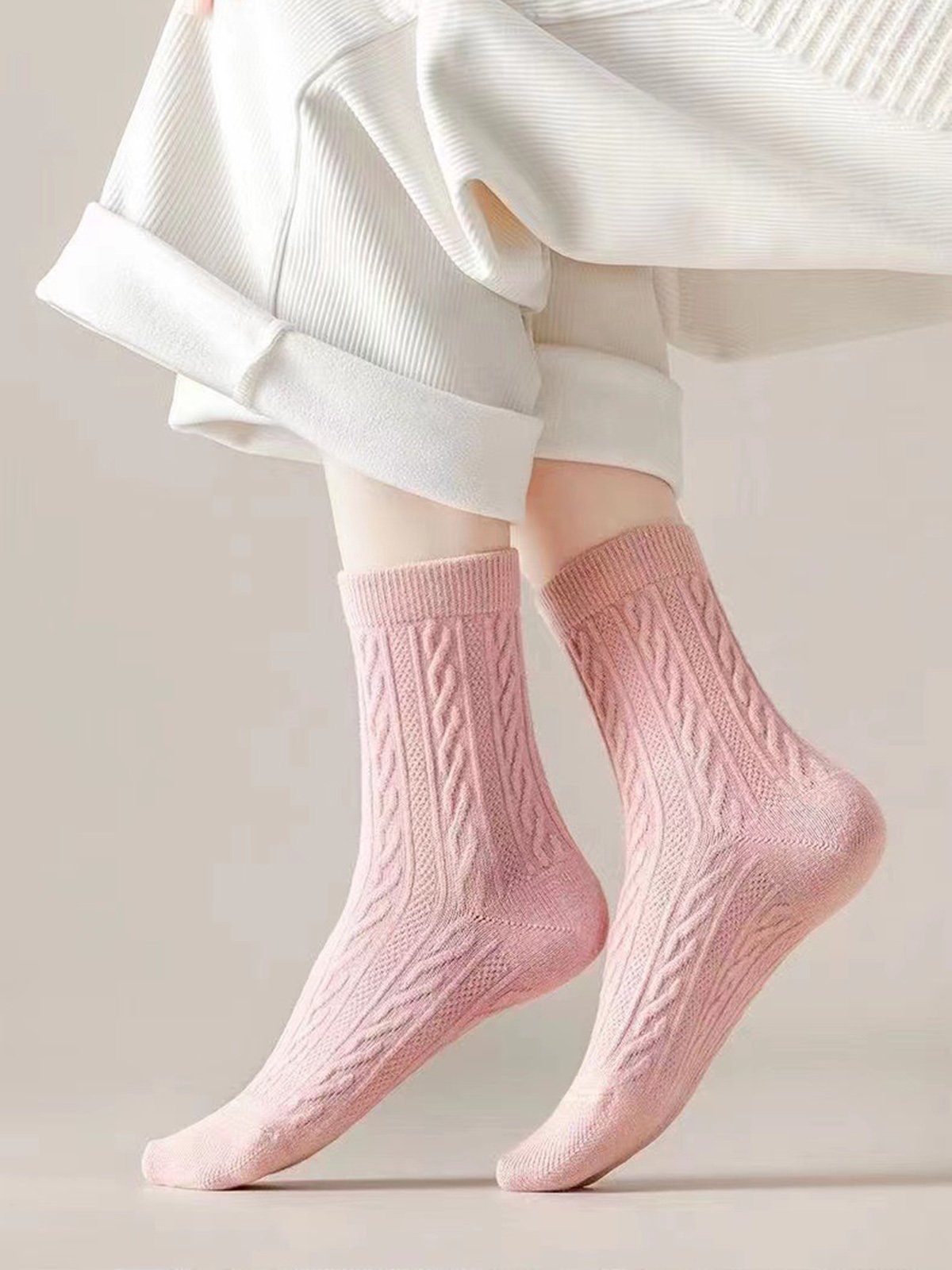 1pair Women High-Elastic Twist Mid-calf Socks