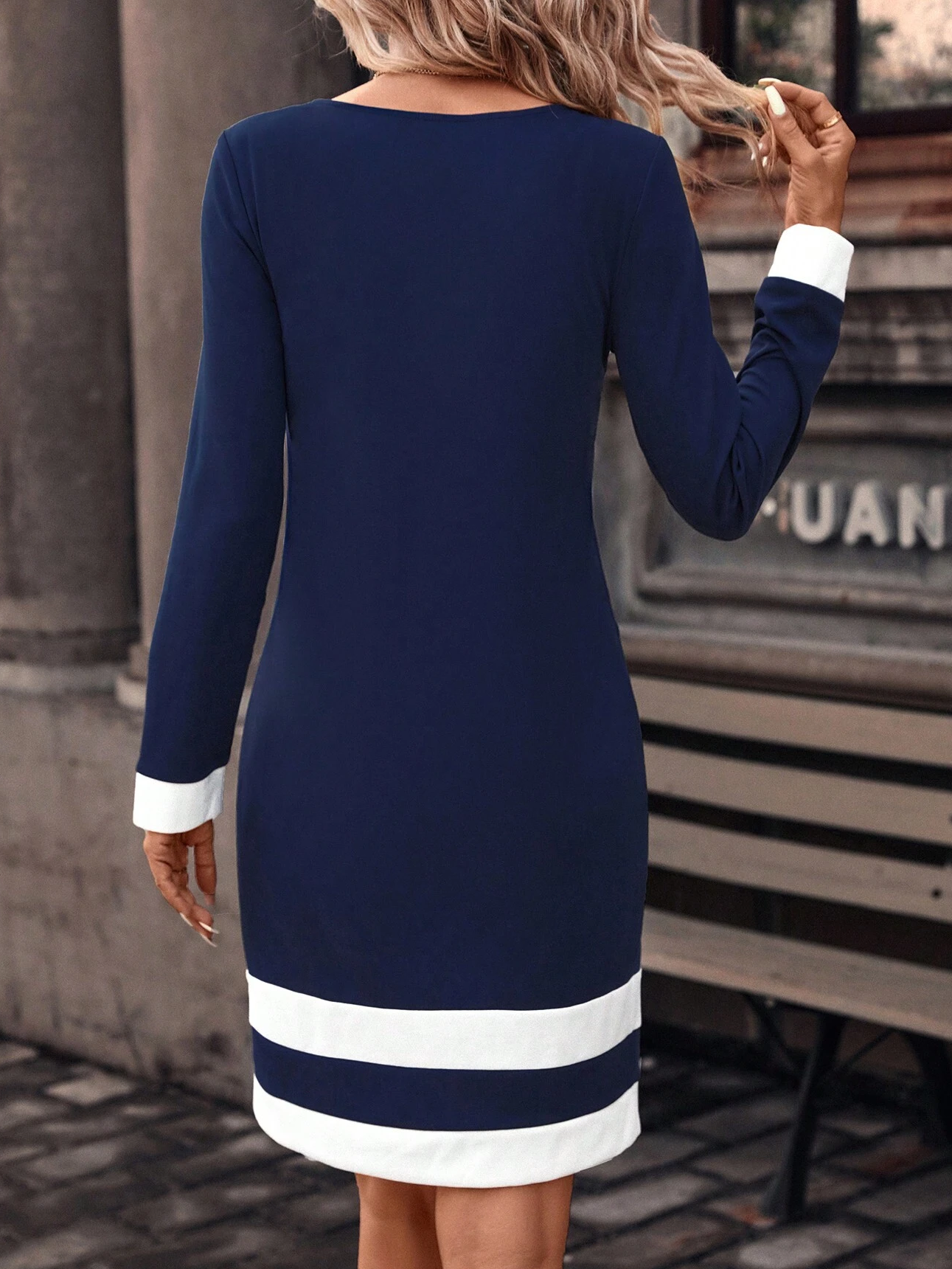 Knitted Contrast Stitching Crew Neck Casual Dress