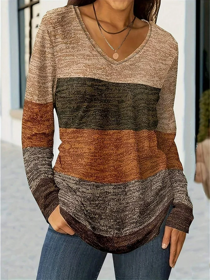 Contrast Print V-Neck Loose T-Shirt