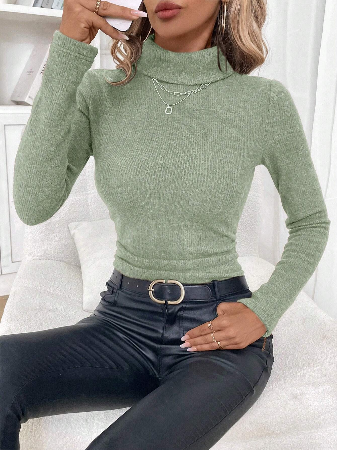 Women's Solid Turtleneck Long Sleeve Fleece Lined Slim Fit T-Shirt Sweater