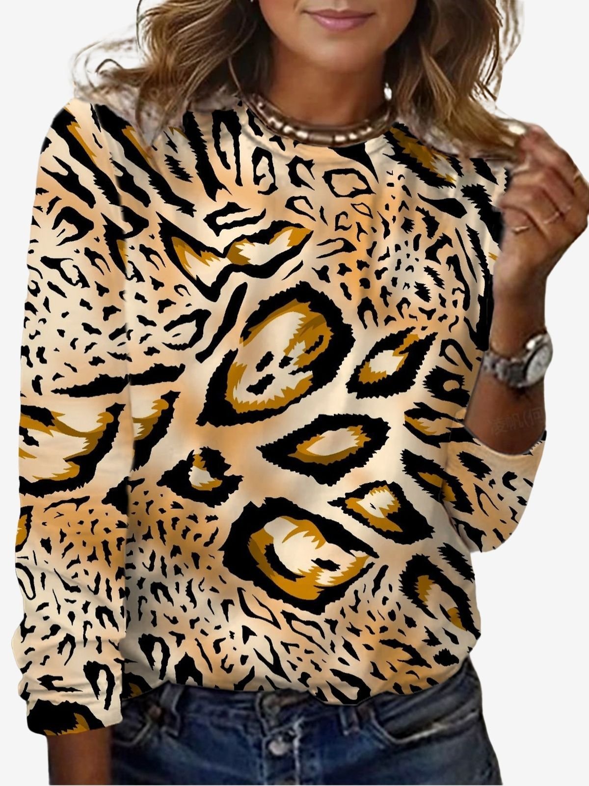 Leopard Print Long Sleeve Crew Neck T-shirt