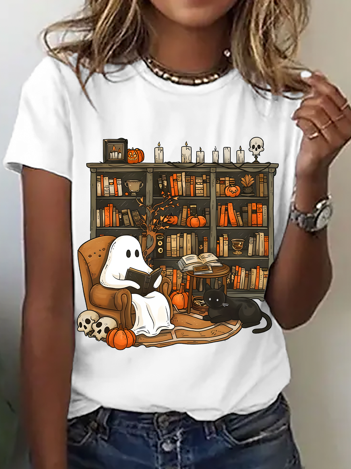 Women's  Retro ghost reading halloween librarian teacher T-Shirt