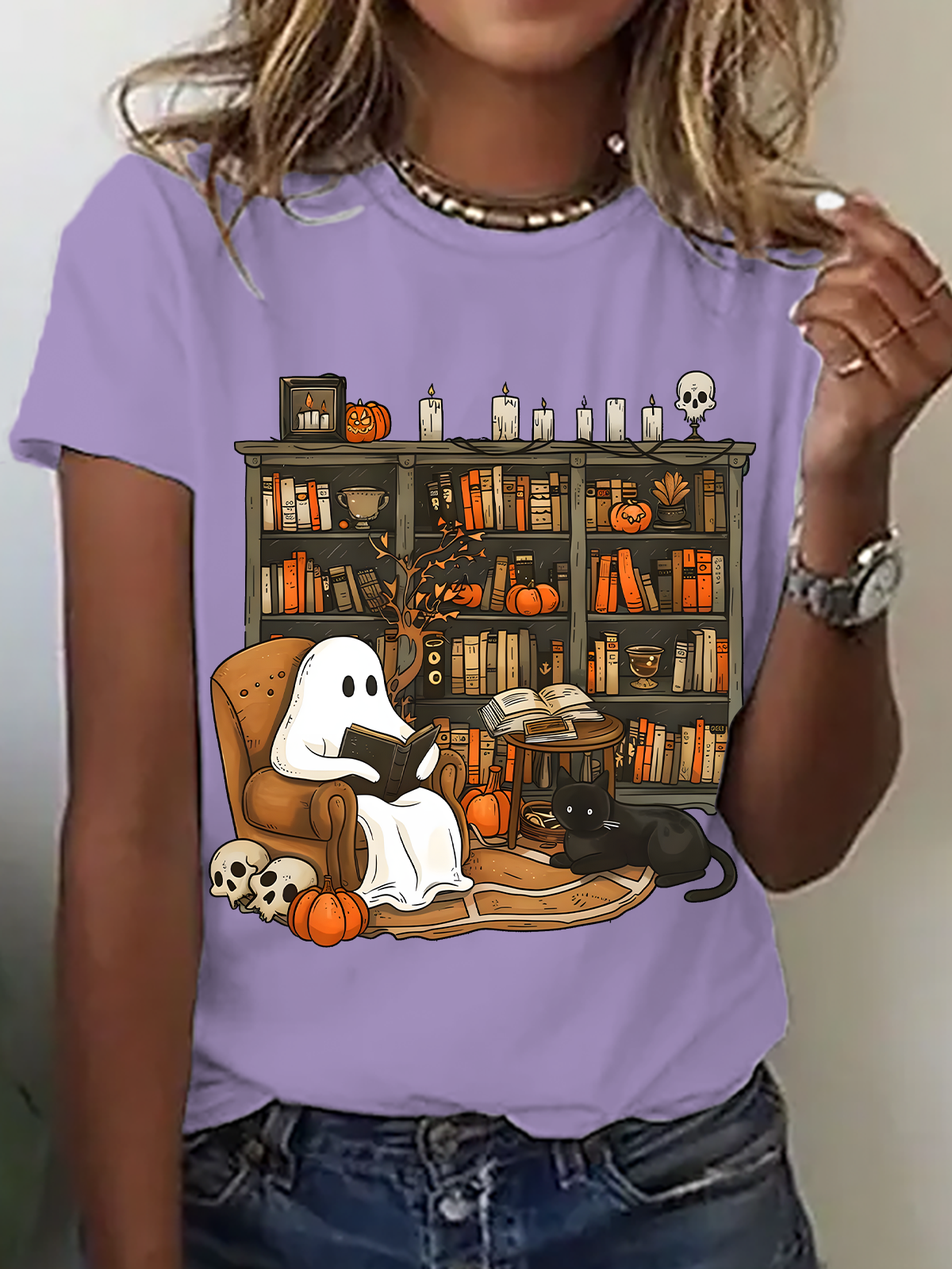 Women's  Retro ghost reading halloween librarian teacher T-Shirt