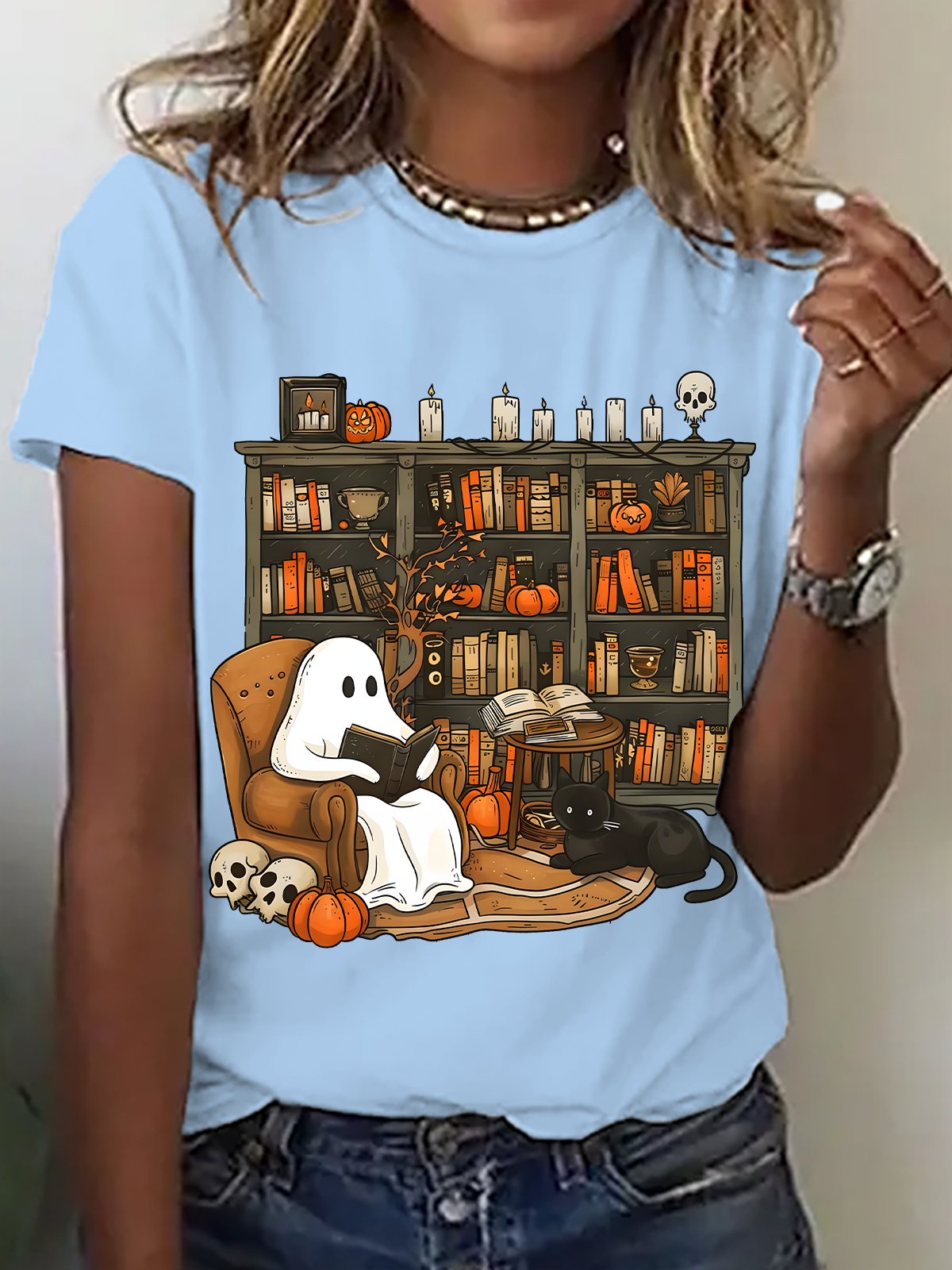 Women's  Retro ghost reading halloween librarian teacher T-Shirt