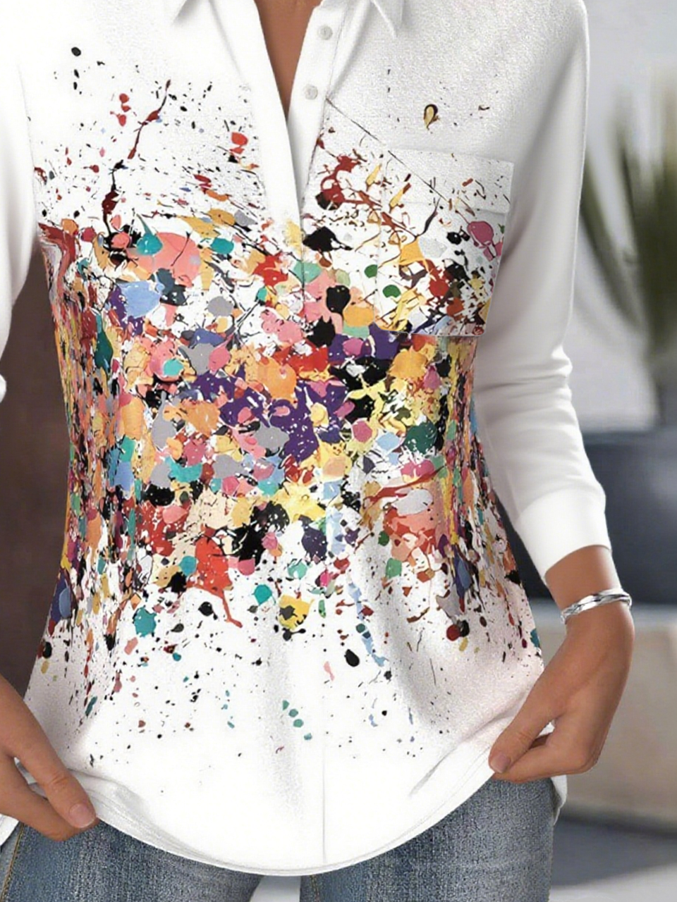 Women's Artistic Pattern Patch Pocket Long Sleeve Shirt Loose and Comfortable Regular Top