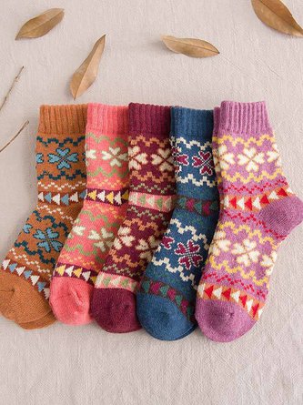 Ethnic Rabbit Wool Heart Pattern Socks Random Color