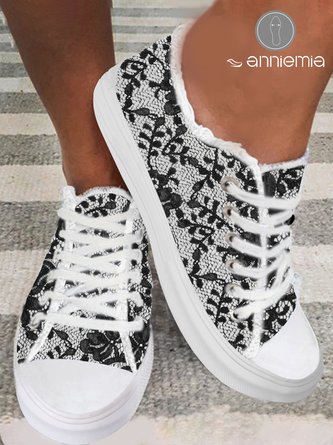Black and White Lace-Print Canvas Shoes