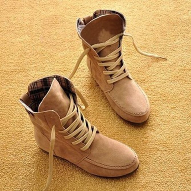 Brown Lace-up Daily Winter Boot