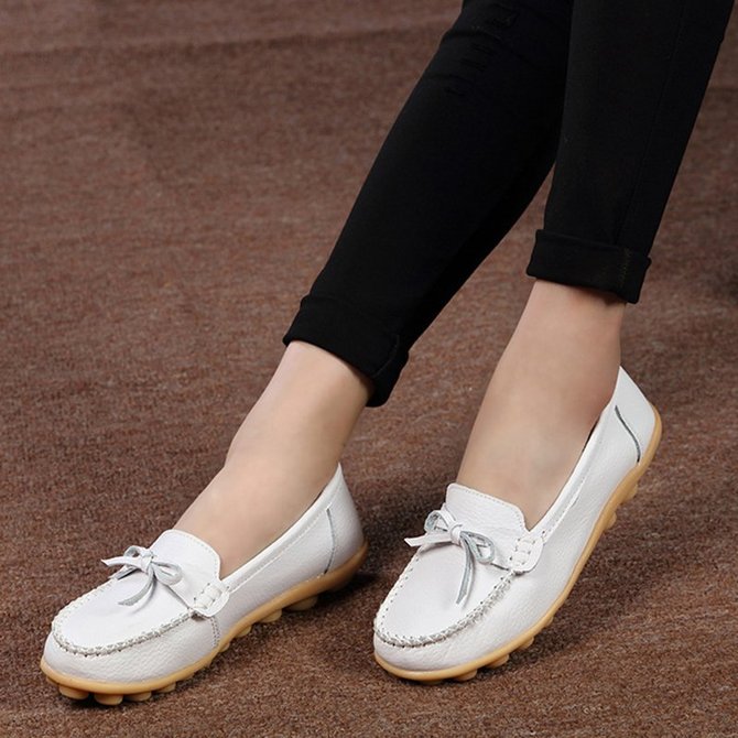 Round Toe Women Cowhide Slip-On Flats
