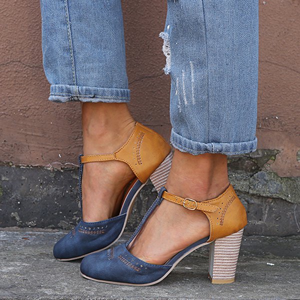 chunky heel buckle shoes
