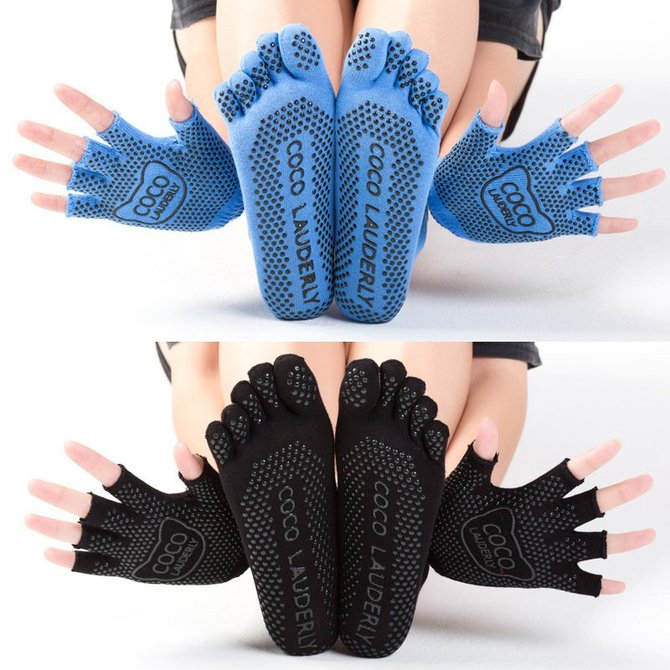 Yoga non-slip gloves five-finger socks women's set of cotton socks containing cotton sweat - absorbing toe socks