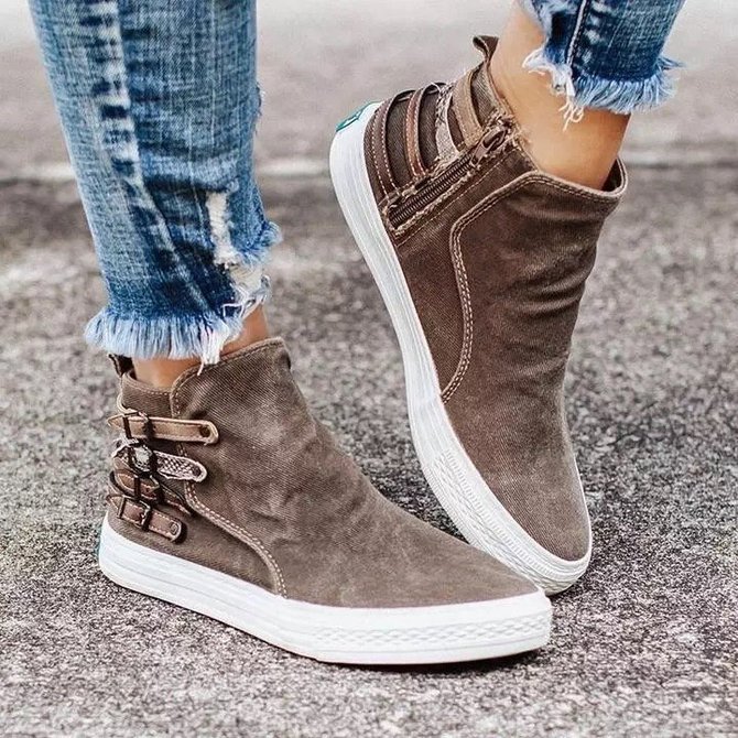 Daily Flat Heel Ankle Boots