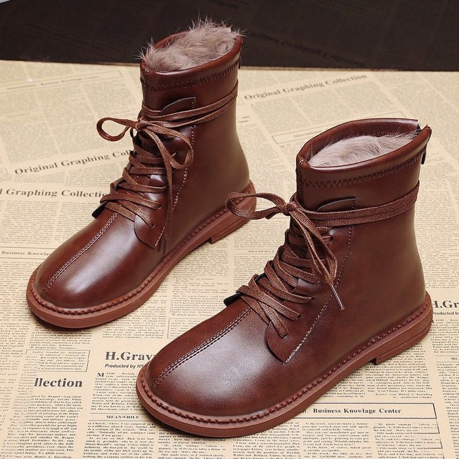 Single boot retro soft leather shoes women's boots are short in winter