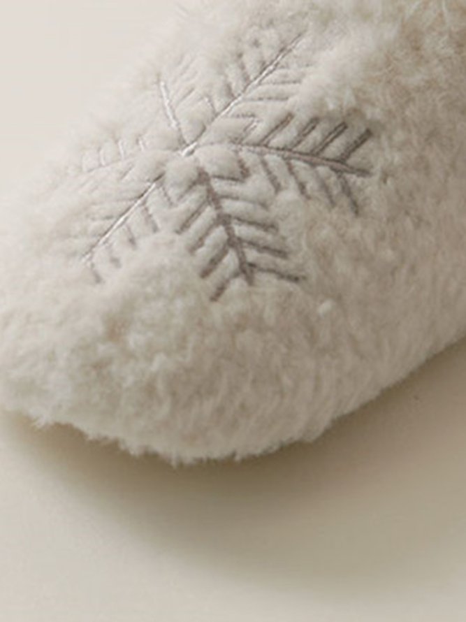 Christmas Snowflake Embroidery Plush Slippers