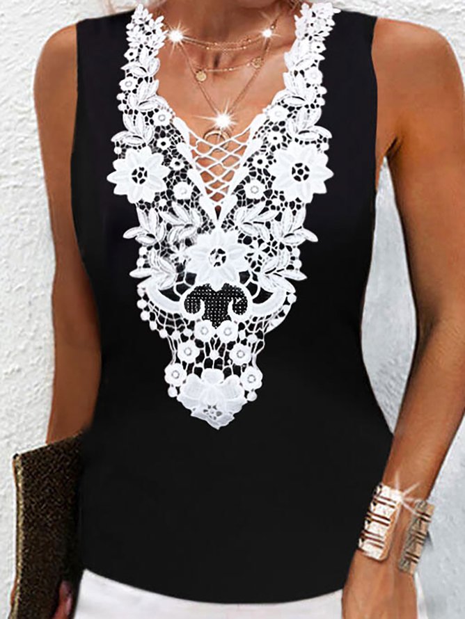 Sleeveless Top With Black Lace Collar
