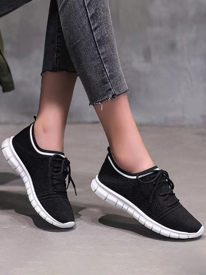 Lightweight Breathable Flyknit Lace-Up Sneakers