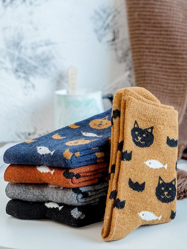 Cat Pattern Cotton Socks Random Color