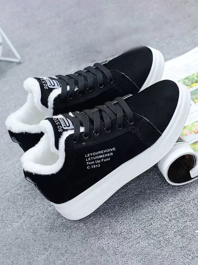 Text-print Warm Lined Lace-Up Sneakers