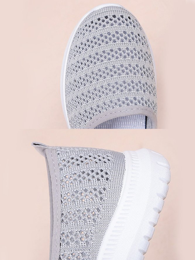 Lightweight Breathable Mesh Slip-on Sneakers