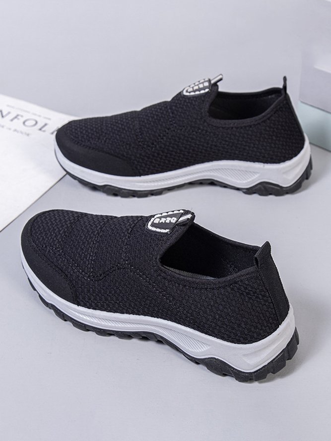 Comfortable Lightweight Breathable Lace-Up Sneakers