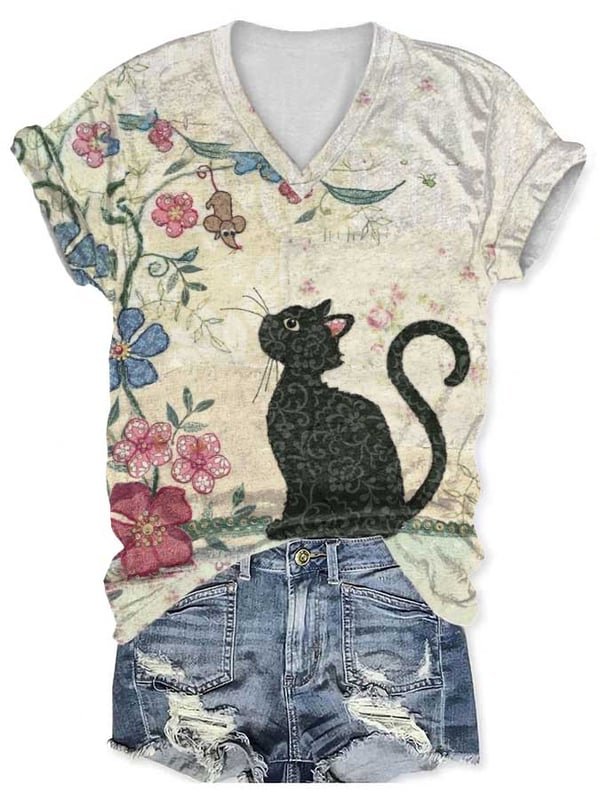 Regular Fit Casual V Neck Cat T-Shirt