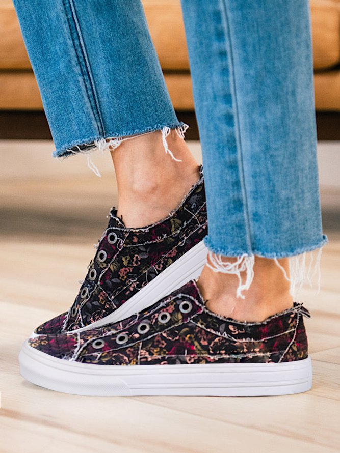 Casual Black Floral Printing Slip On Canvas Shoes