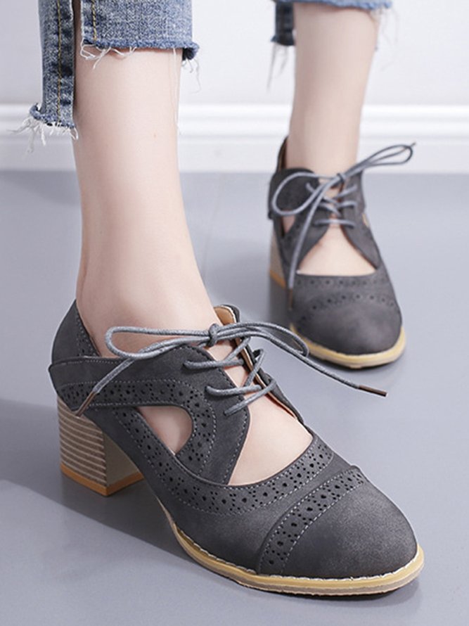 Hollow Breathable Punching Classic Baroque Chunky Heel Shoes
