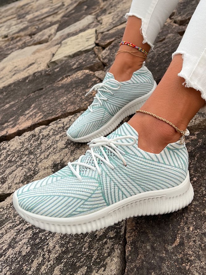 Green Striped Pattern Lace-up Front Running Shoes